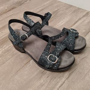 Dansko sandy wedge sandals
